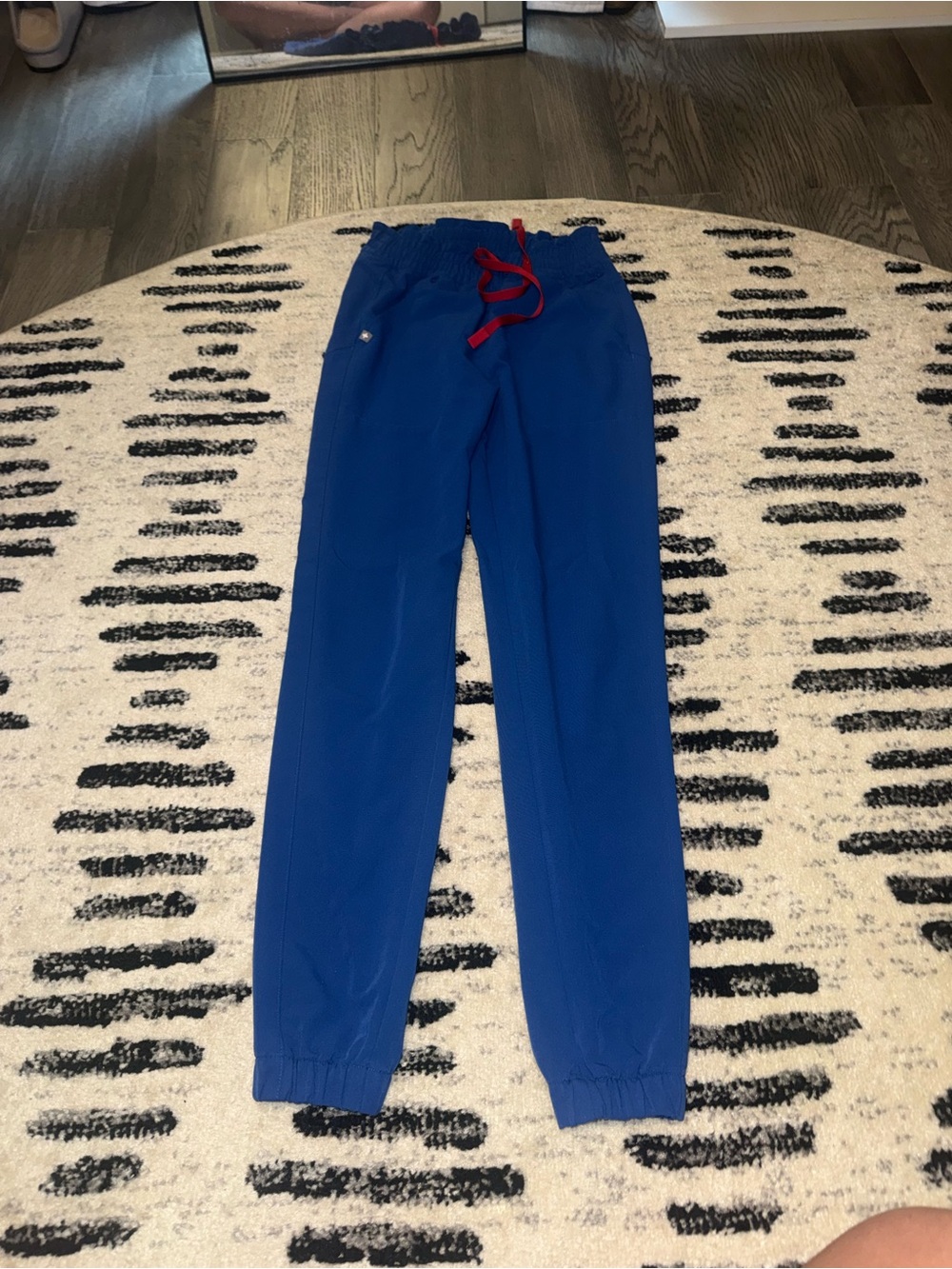 Women’s Figs Winning Blue Jogger Pants with Red Drawstring size XS Tall